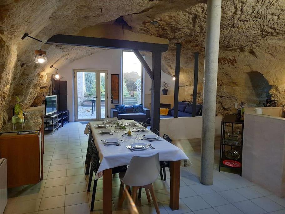 Maison Troglodytique Doue La Fontaine Doué-la-Fontaine Exterior foto