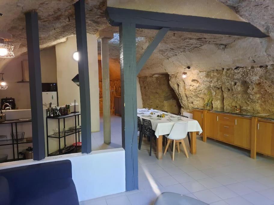 Maison Troglodytique Doue La Fontaine Doué-la-Fontaine Exterior foto